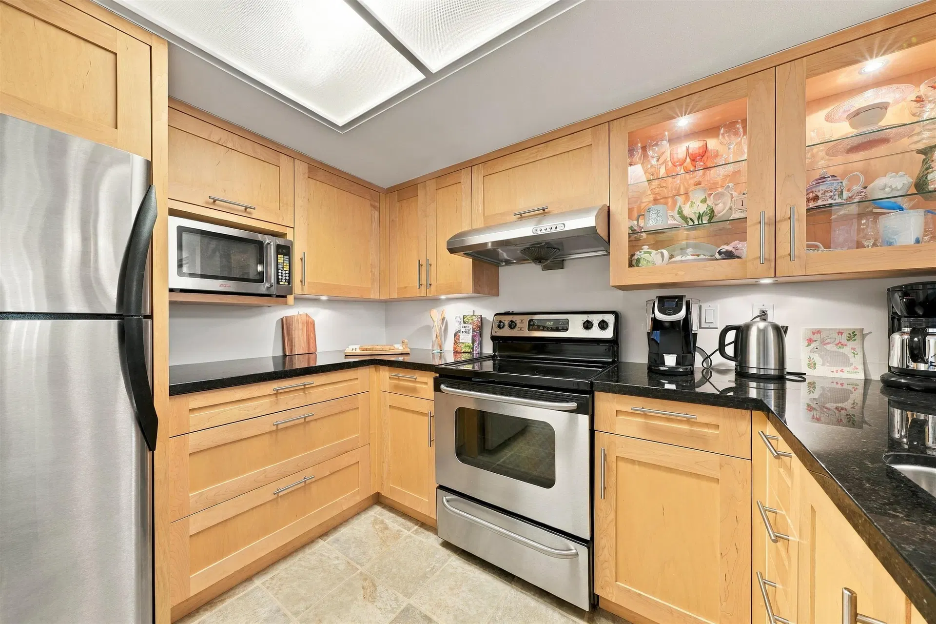 Photo 4 of 40 at #904 – 200 Newport Drive