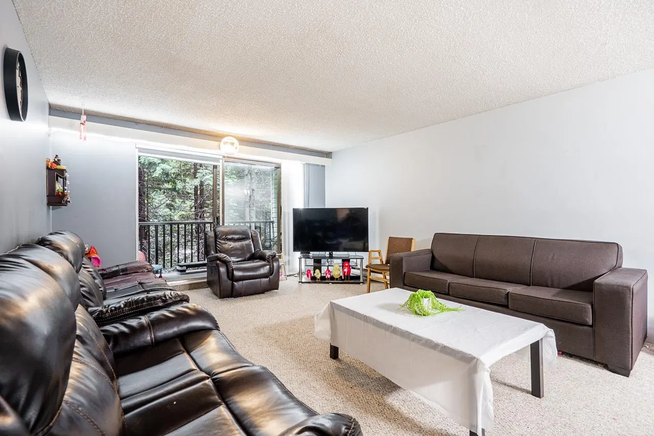 Photo 1 of 32 at #209 – 15238 100 Avenue