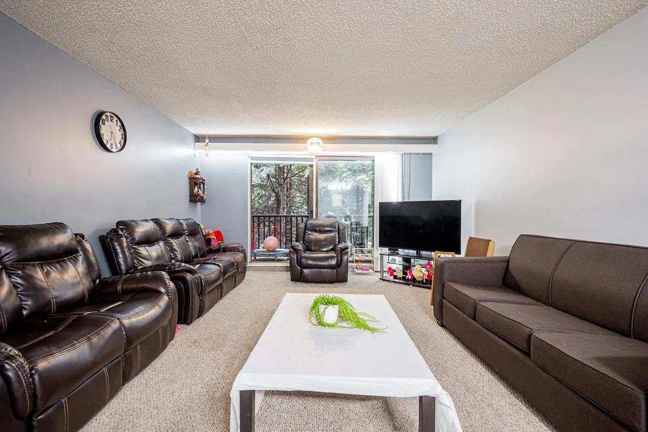 Photo 2 of 32 at #209 – 15238 100 Avenue