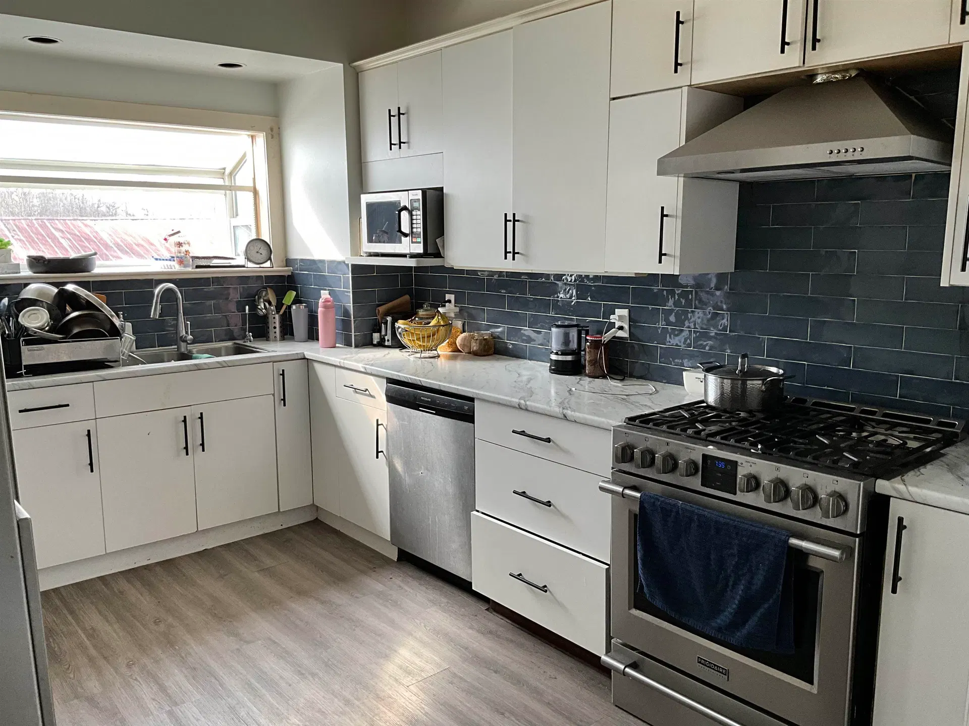 Photo 2 of 10 at 2987 184 Street