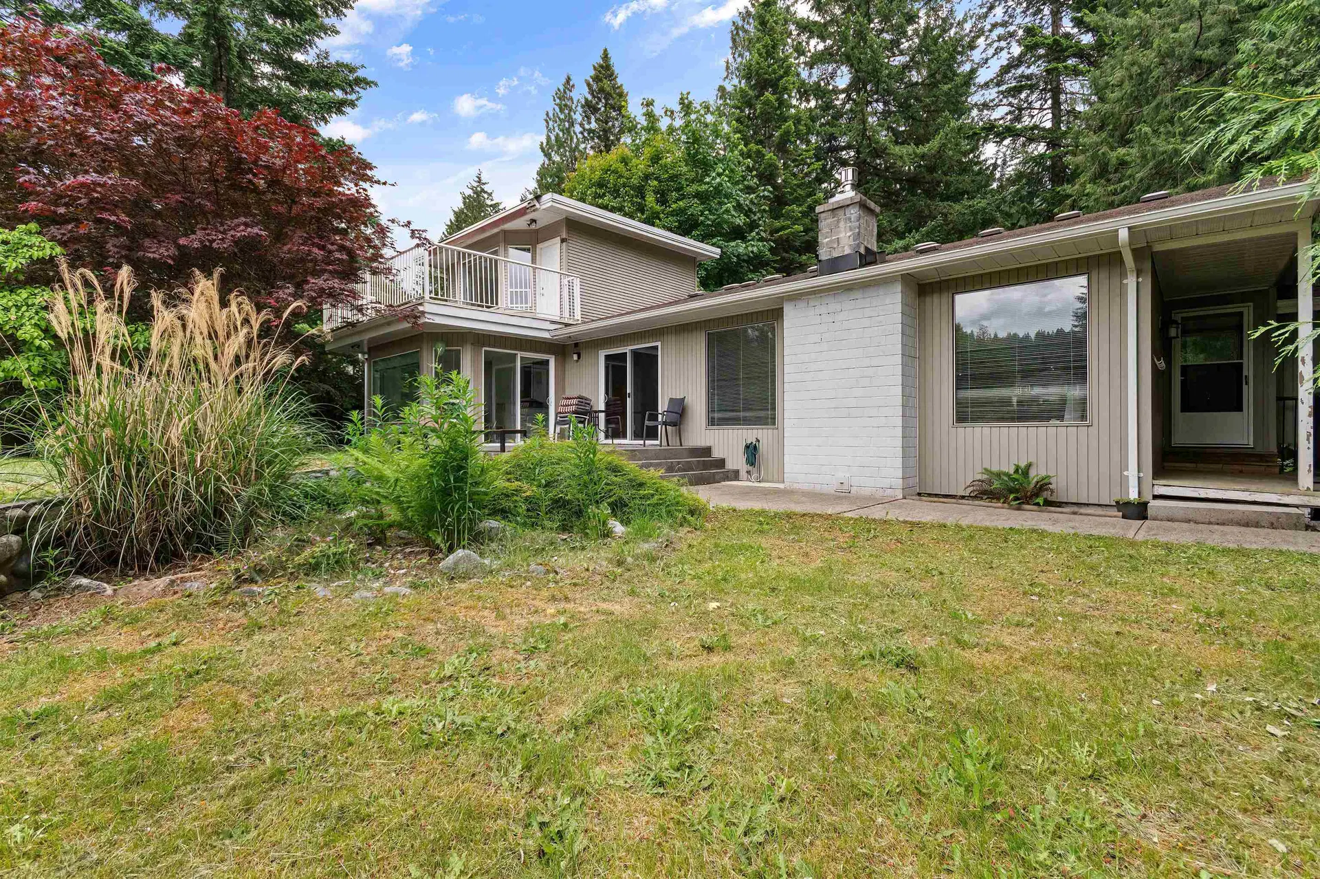 Photo 1 of 40 at 100 Robertson Crescent