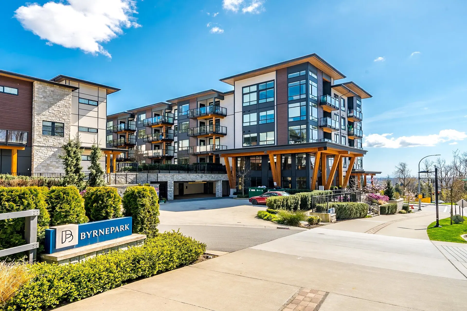 #416 – 6438 Byrnepark Drive