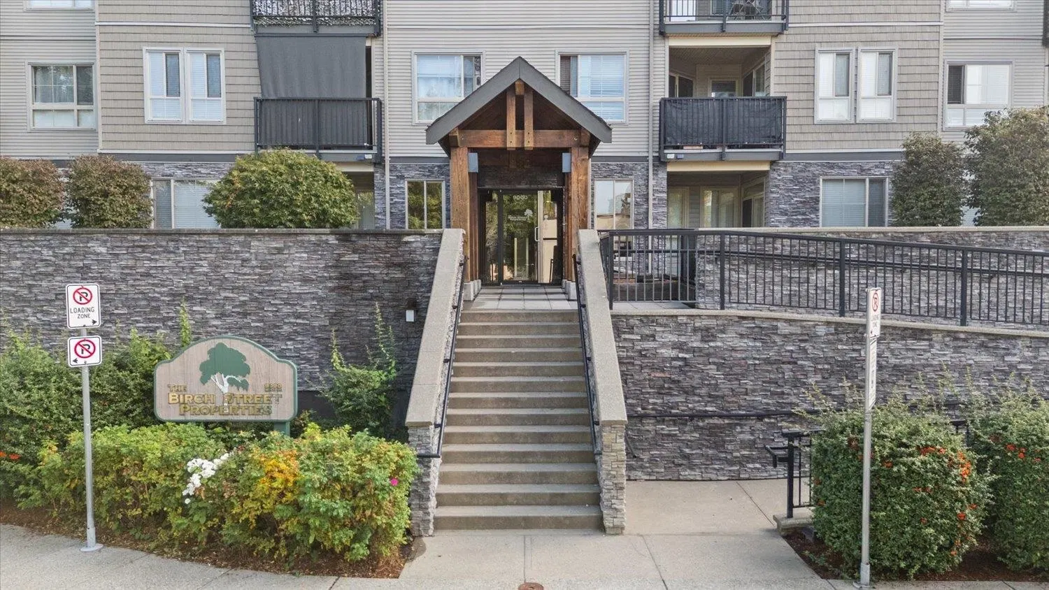 Photo 2 of 33 at #103 – 9000 Birch Street