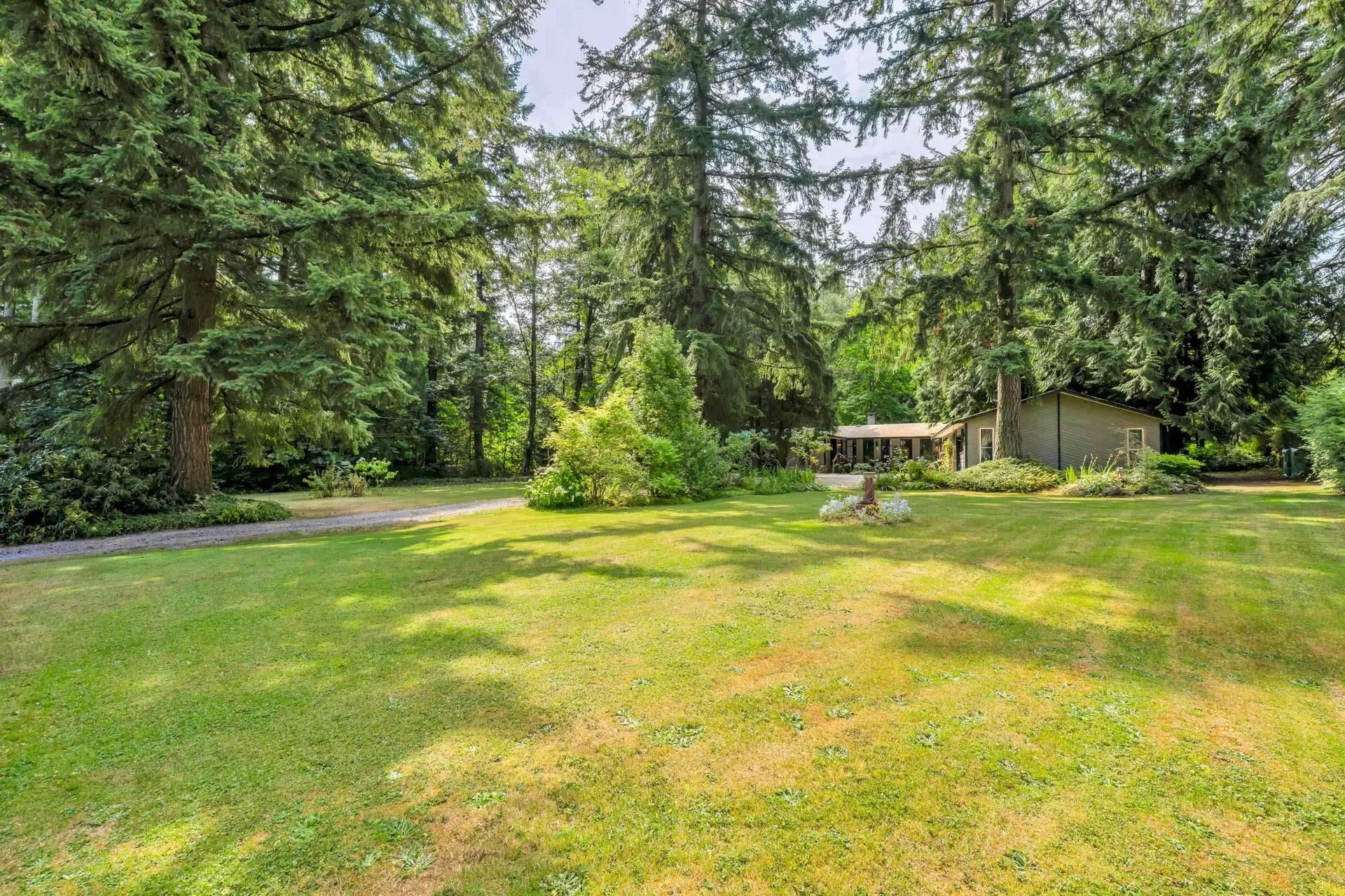 Photo 4 of 27 at 17300 26 Avenue