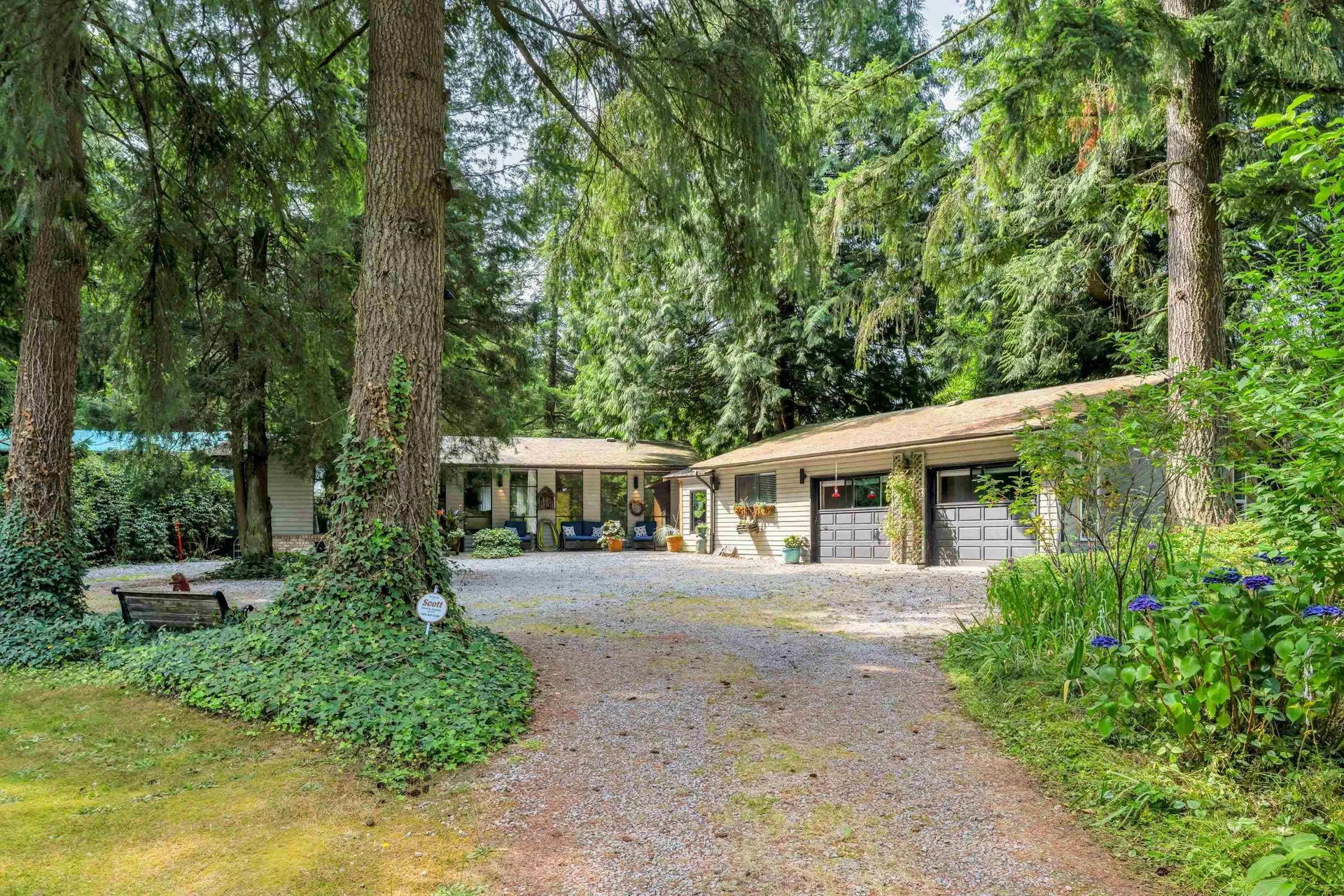 Photo 5 of 27 at 17300 26 Avenue