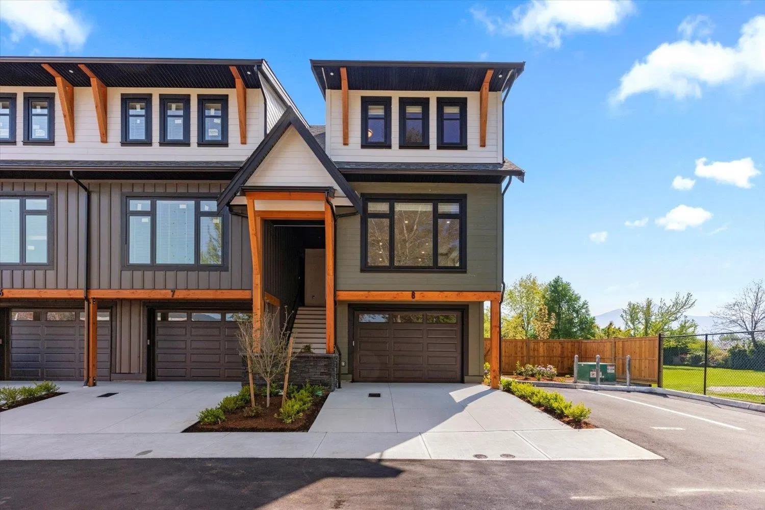 Photo 1 of 36 at #7 – 46106 Riverside Drive