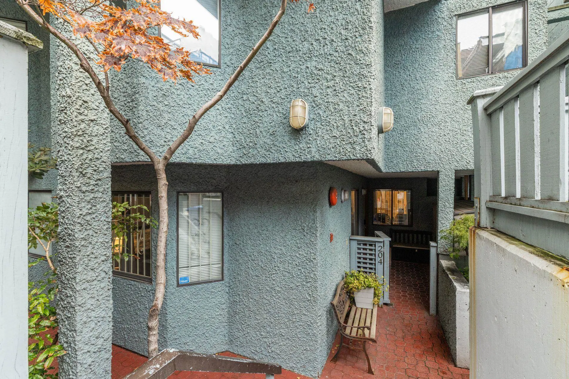 Photo 2 of 40 at #204 – 1220 W 6th Avenue