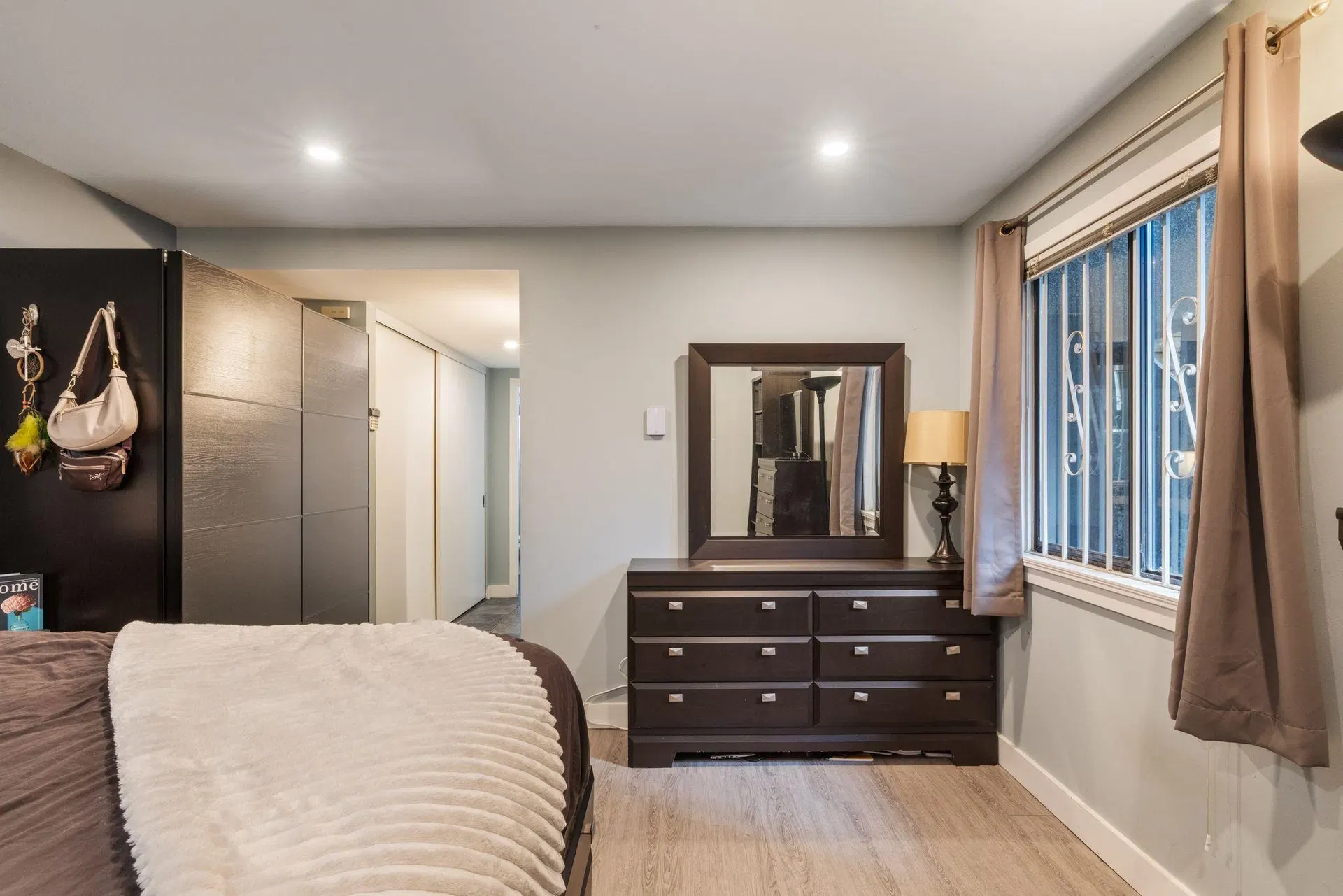 Photo 4 of 40 at #204 – 1220 W 6th Avenue