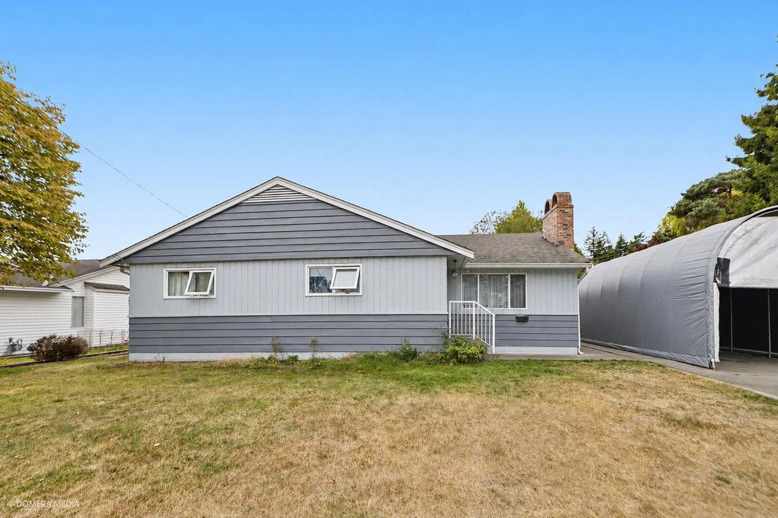Photo 3 of 28 at 2129 Bowler Drive