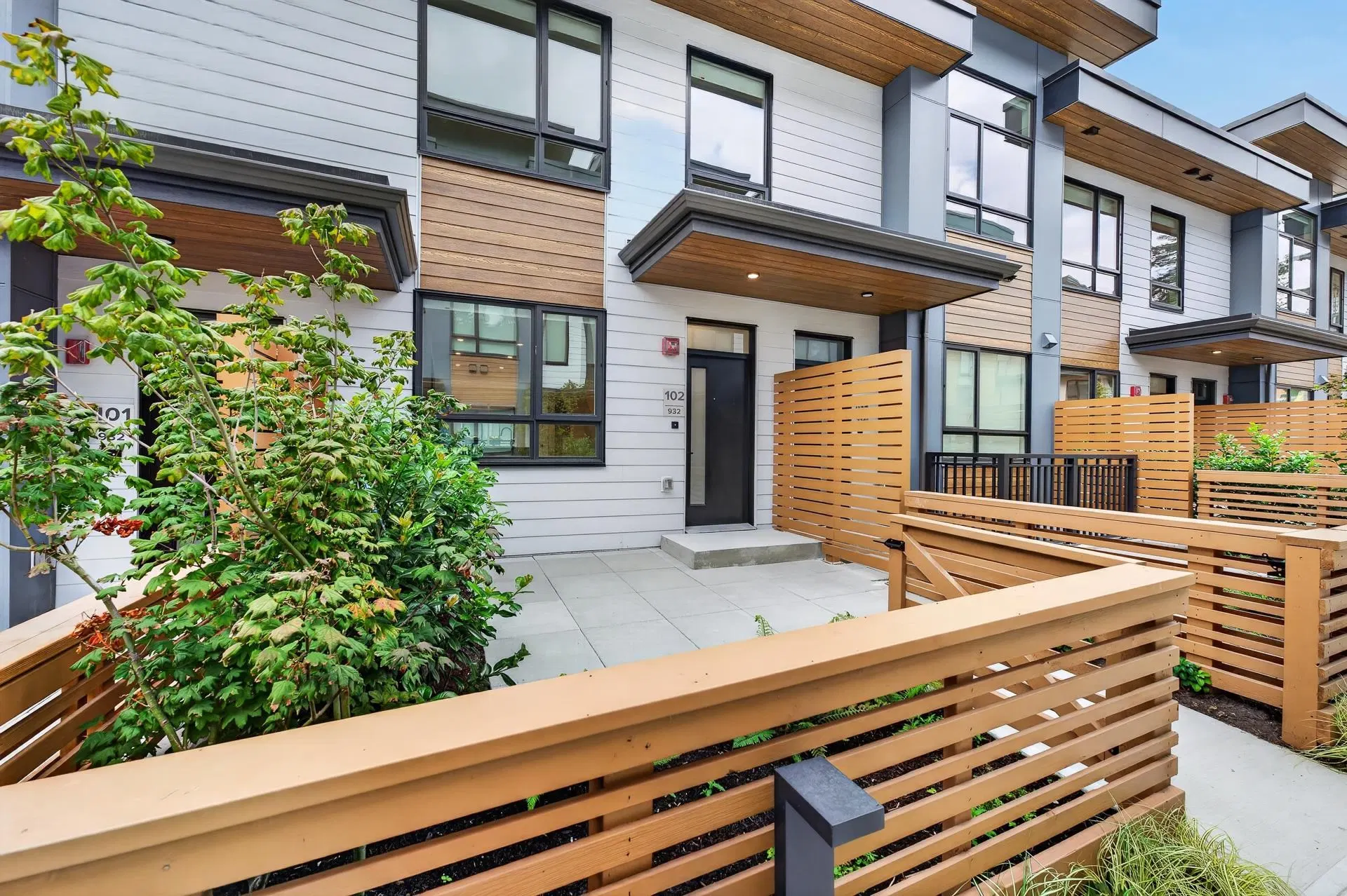 Photo 1 of 18 at #102 – 932 Lytton Street