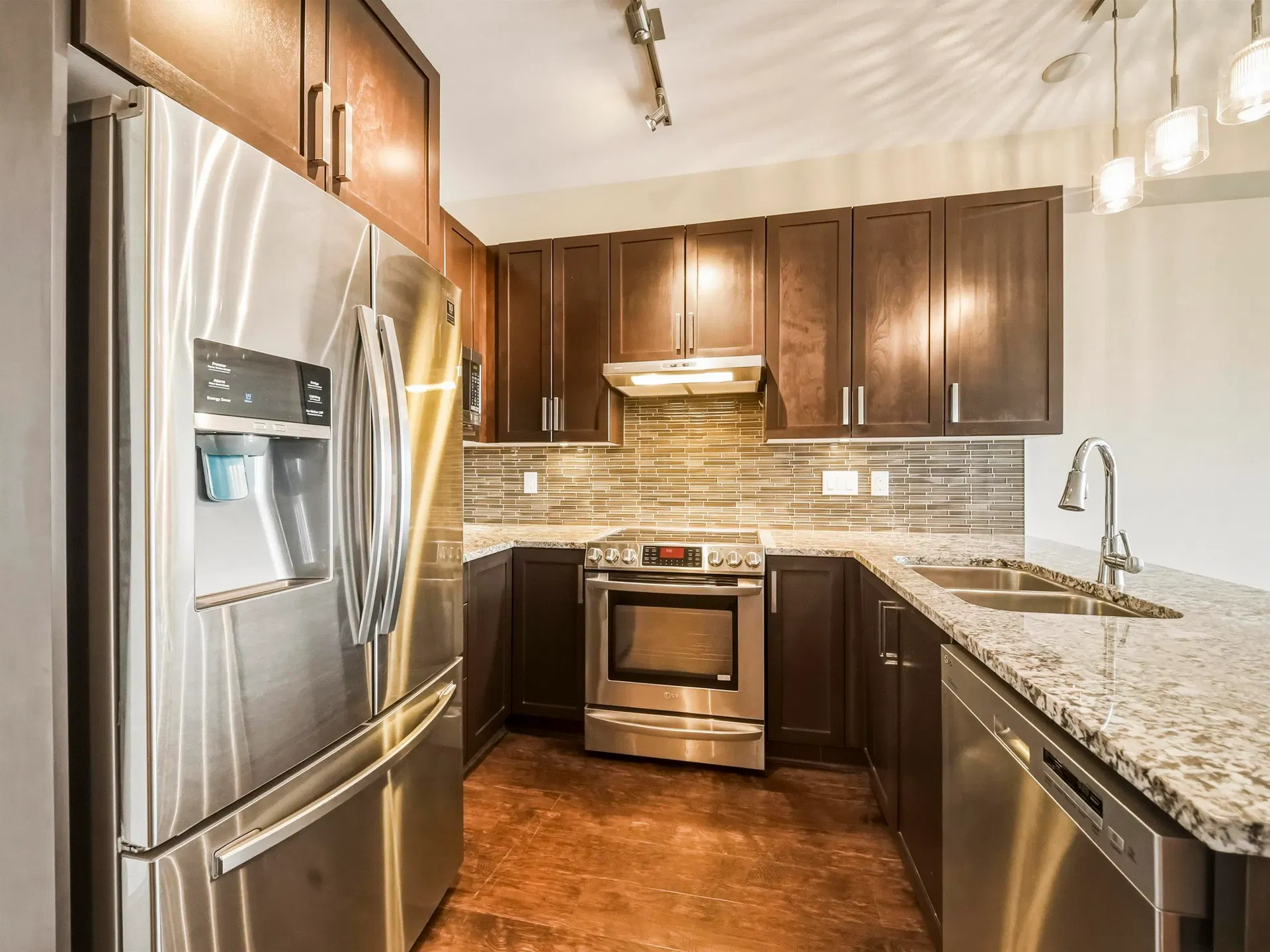 Photo 4 of 39 at #319 – 6480 194 Street
