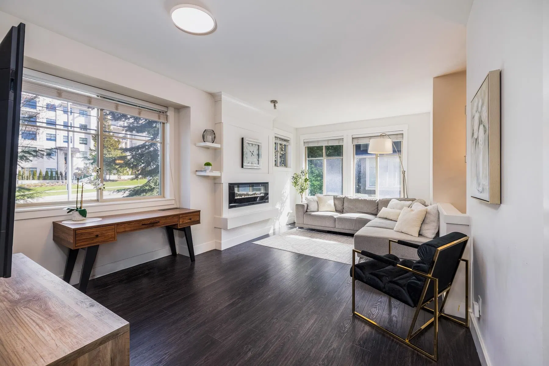 Photo 5 of 26 at #8 – 3266 147 Street