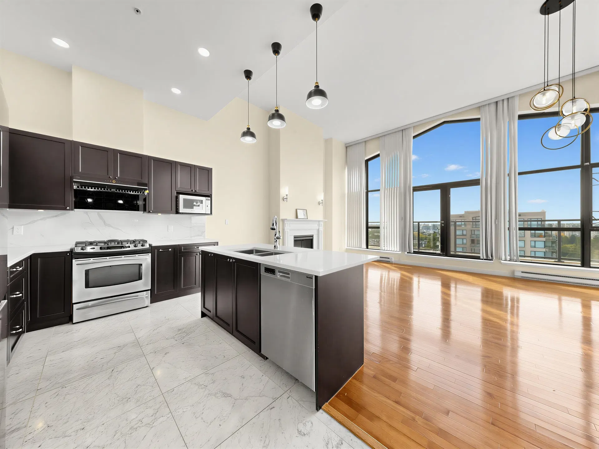 Photo 5 of 22 at #1803 – 6233 Katsura Street