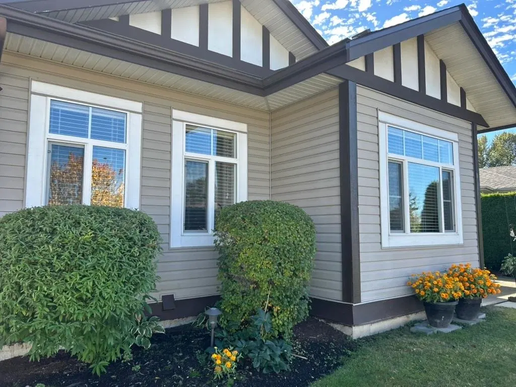 Photo 2 of 28 at #141 – 33751 7 Avenue