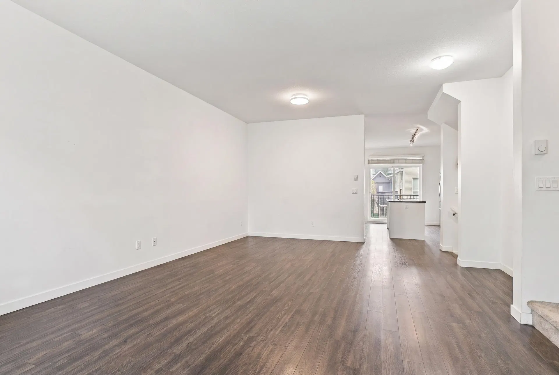 Photo 5 of 40 at #128 – 15230 Guildford Drive