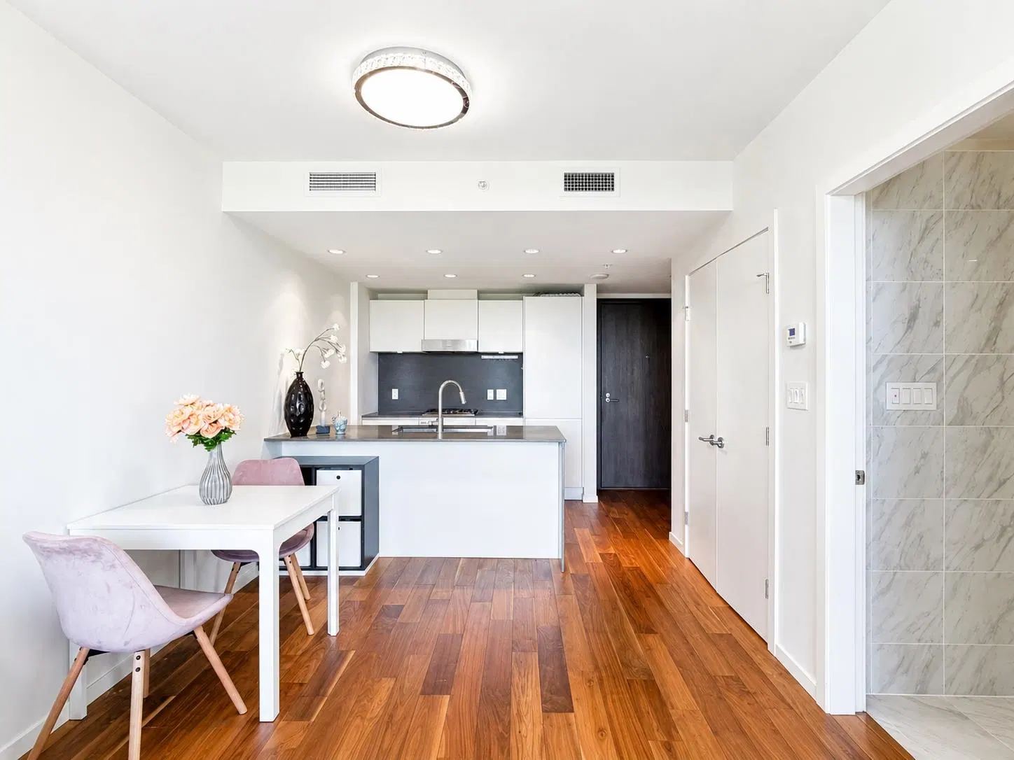 Photo 3 of 16 at #907 – 8488 Cornish Street