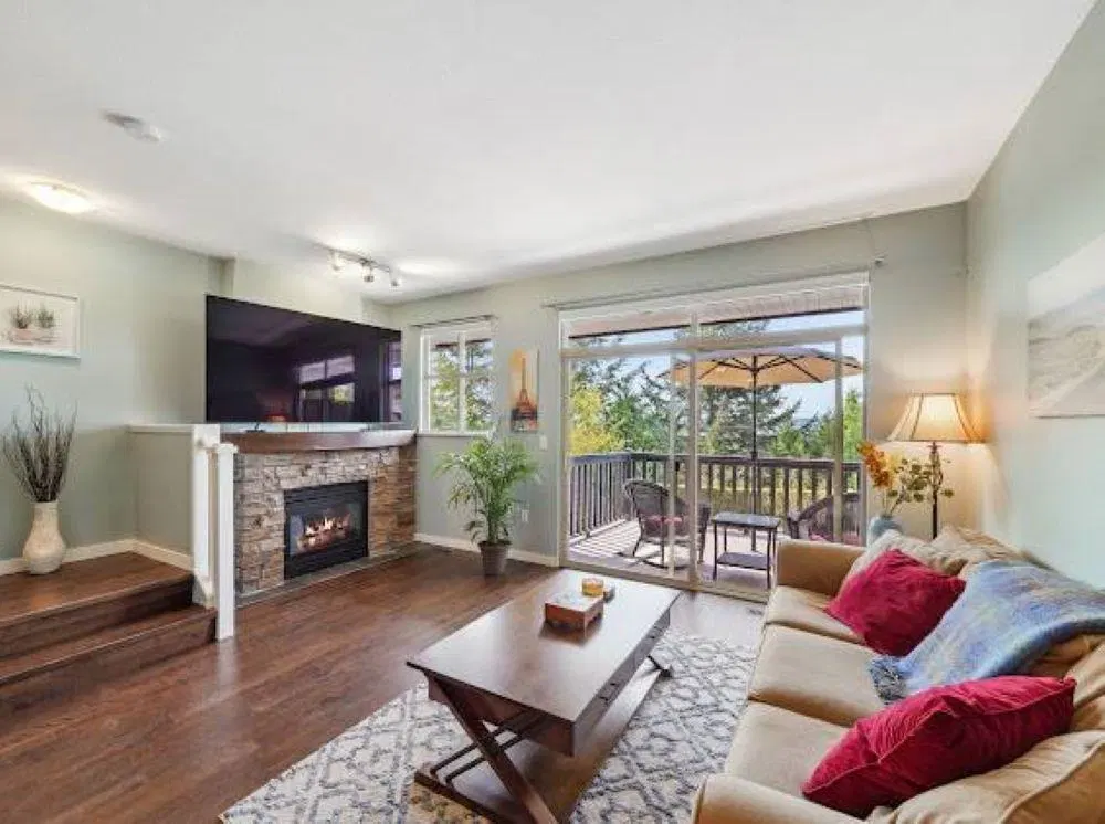 Photo 1 of 21 at 320 Decaire Street