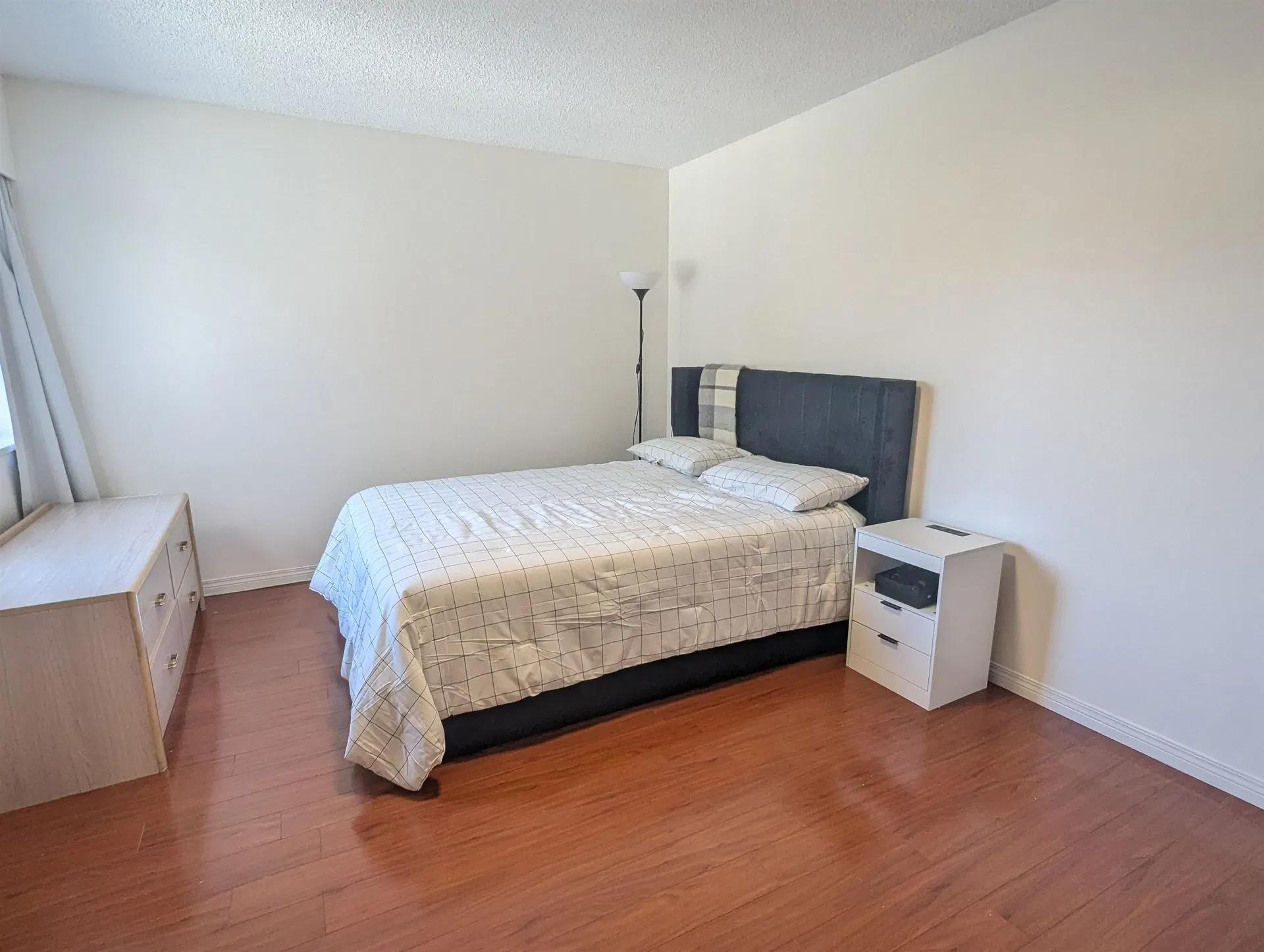 Photo 5 of 18 at #308 – 7428 19th Avenue