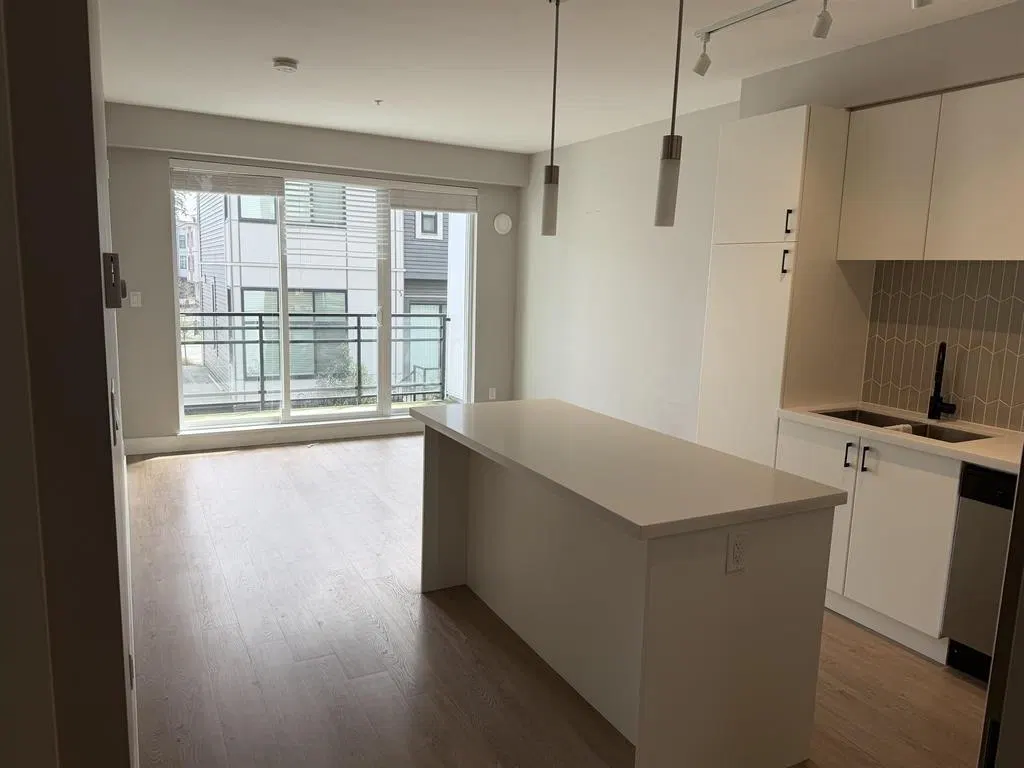 Photo 5 of 23 at B302 – 20838 78b Avenue