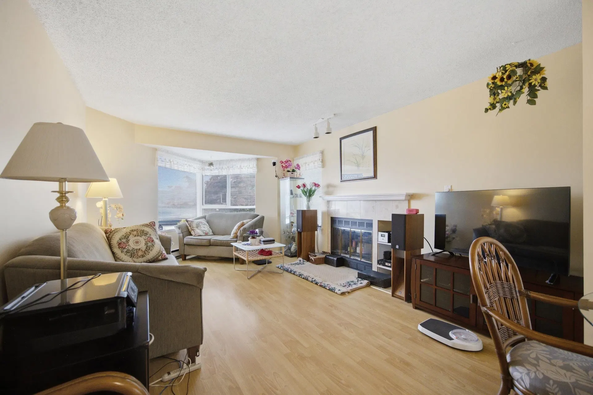 Photo 2 of 34 at #411 – 1215 Lansdowne Drive