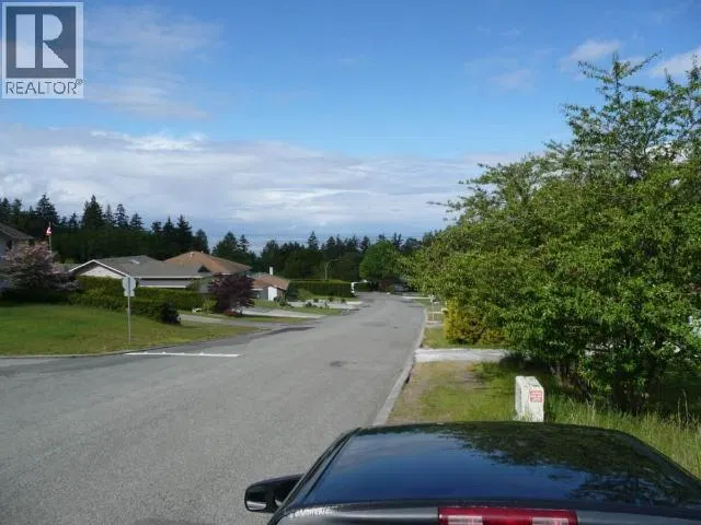 Photo 4 of 9 at Powell River