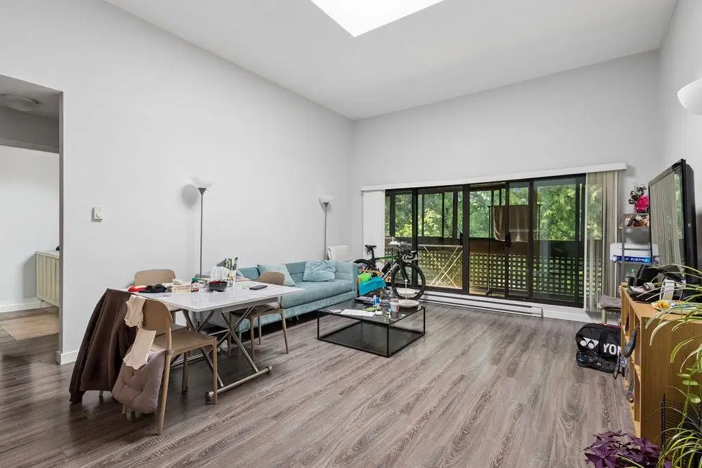 #311 – 444 49th Avenue