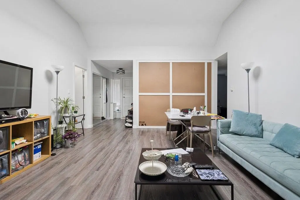 Photo 3 of 18 at #311 – 444 W 49th Avenue