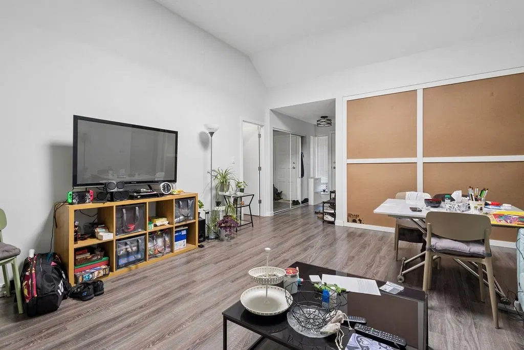 Photo 4 of 18 at #311 – 444 W 49th Avenue