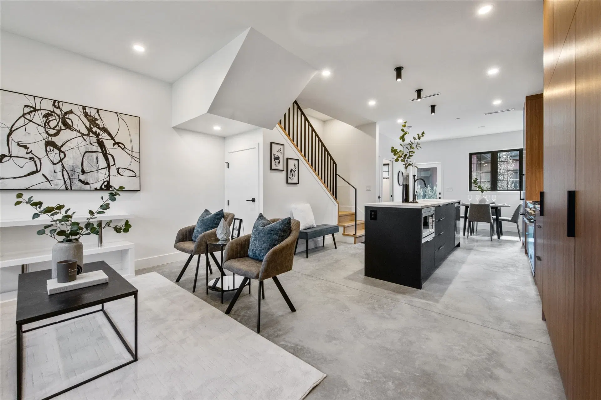 Photo 5 of 27 at #2 – 1166 E 26th Avenue
