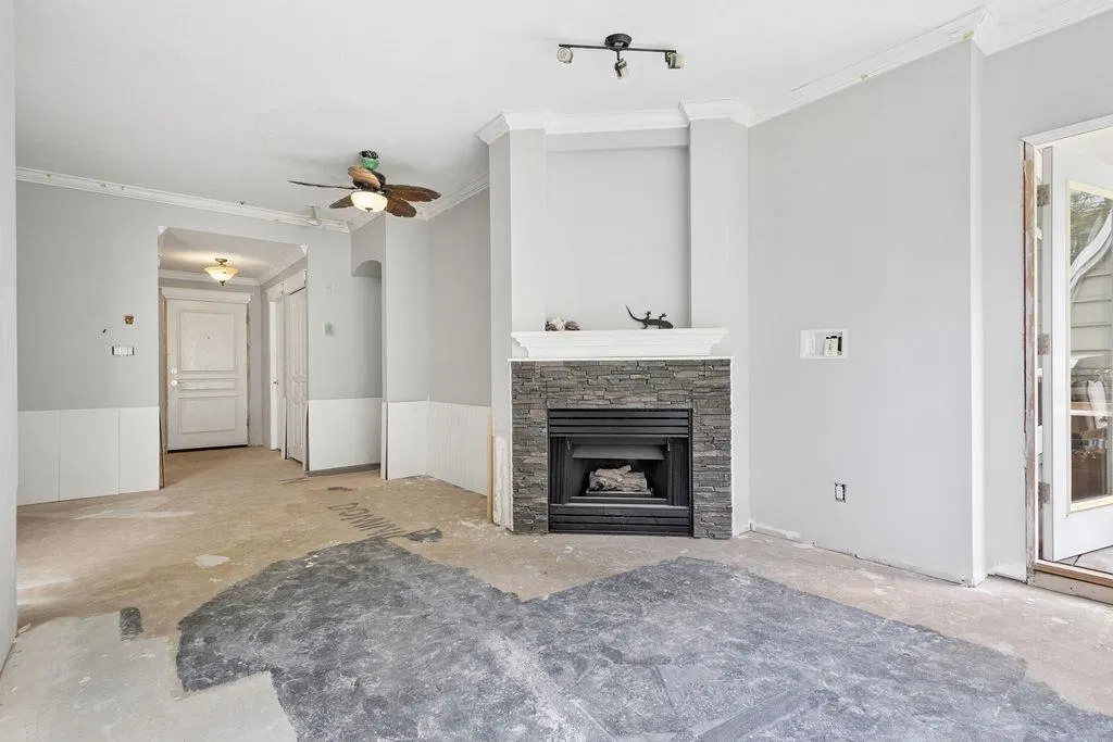 Photo 4 of 36 at #506 – 3001 Terravista Place