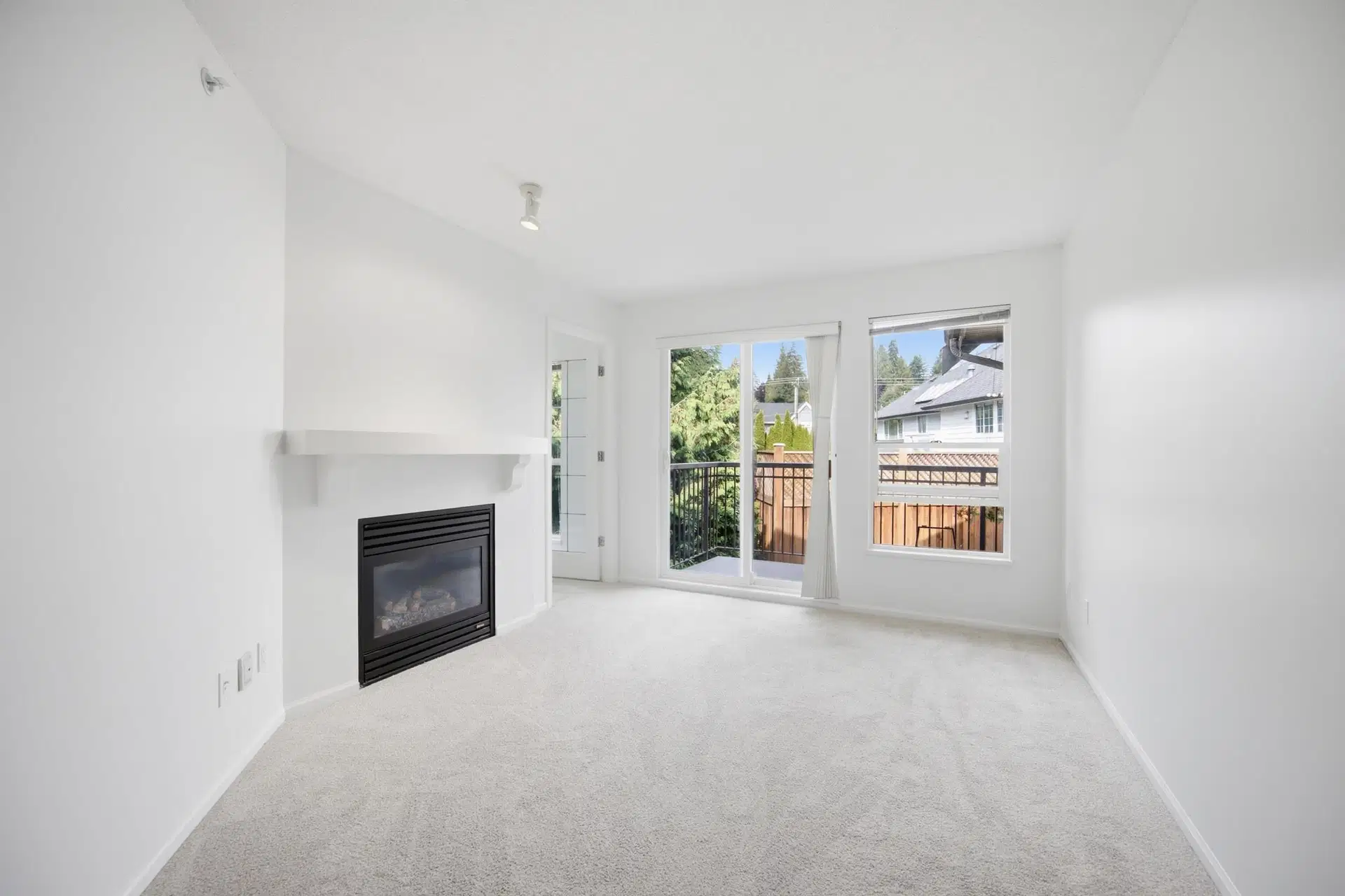 #363 – 1100 29th Street