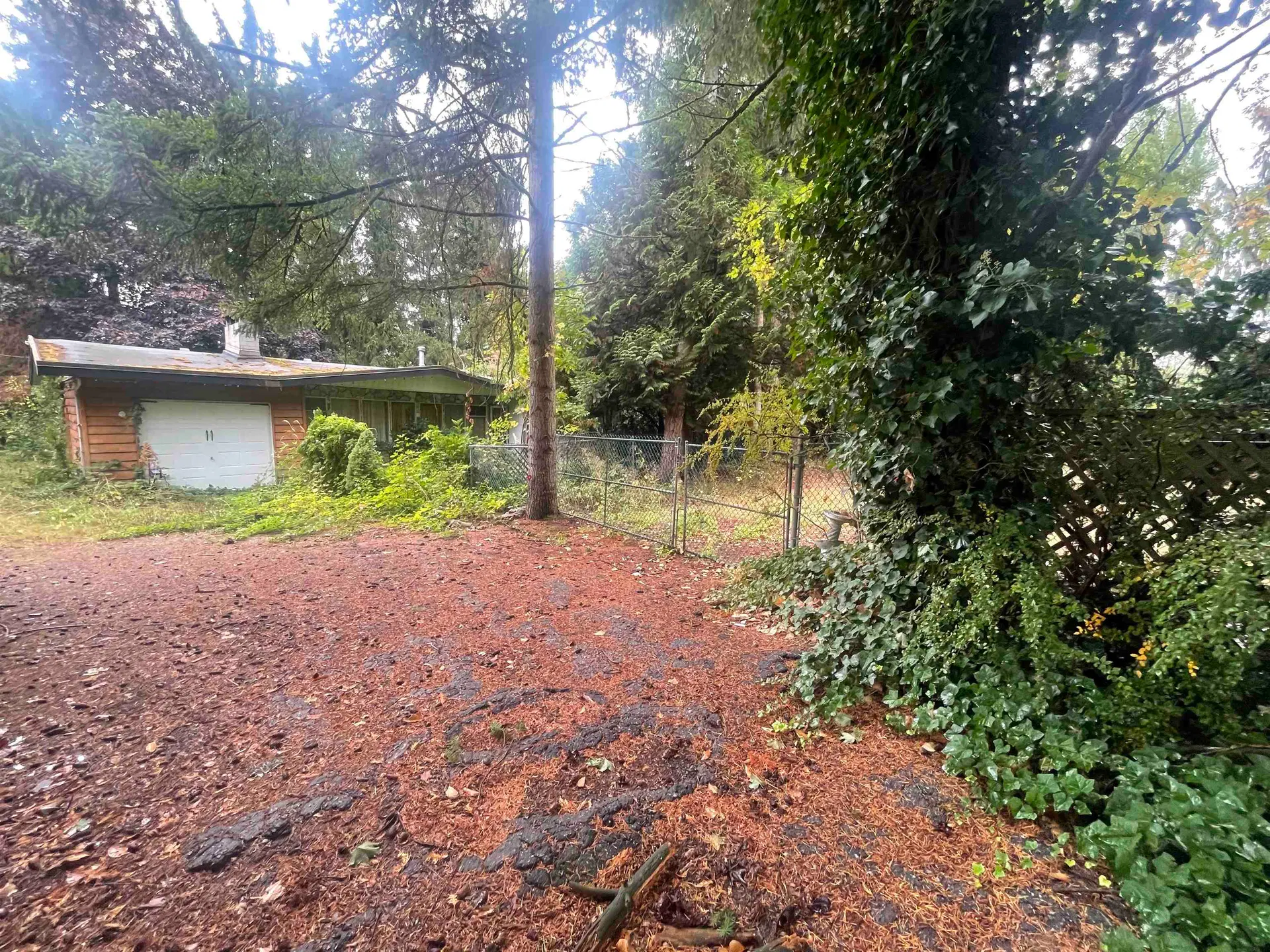 Photo 2 of 4 at 21409 51b Avenue