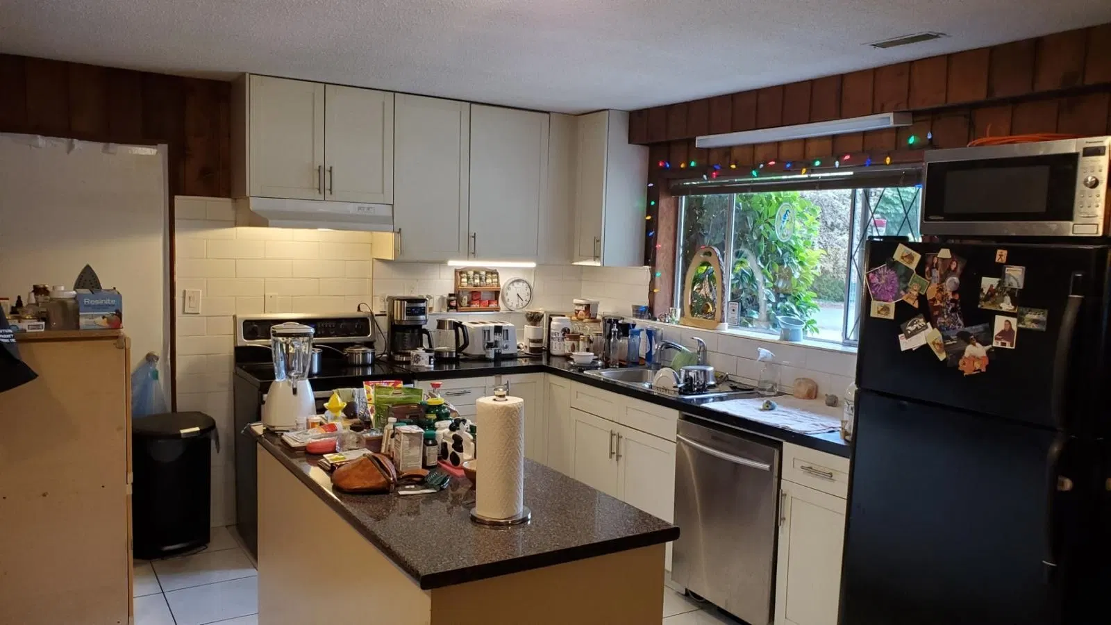 Photo 3 of 16 at 12704 107a Avenue