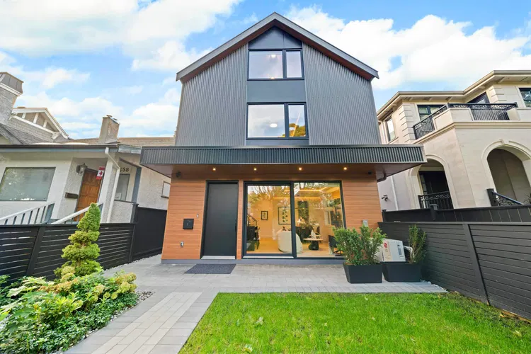 Photo 1 of 35 at #1 – 3466 W 22nd Avenue