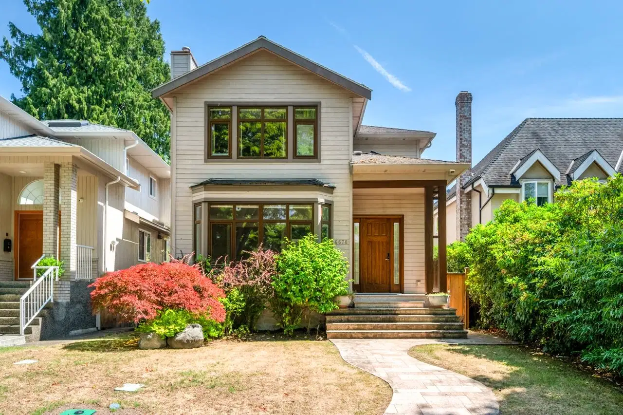 6678 Angus Drive