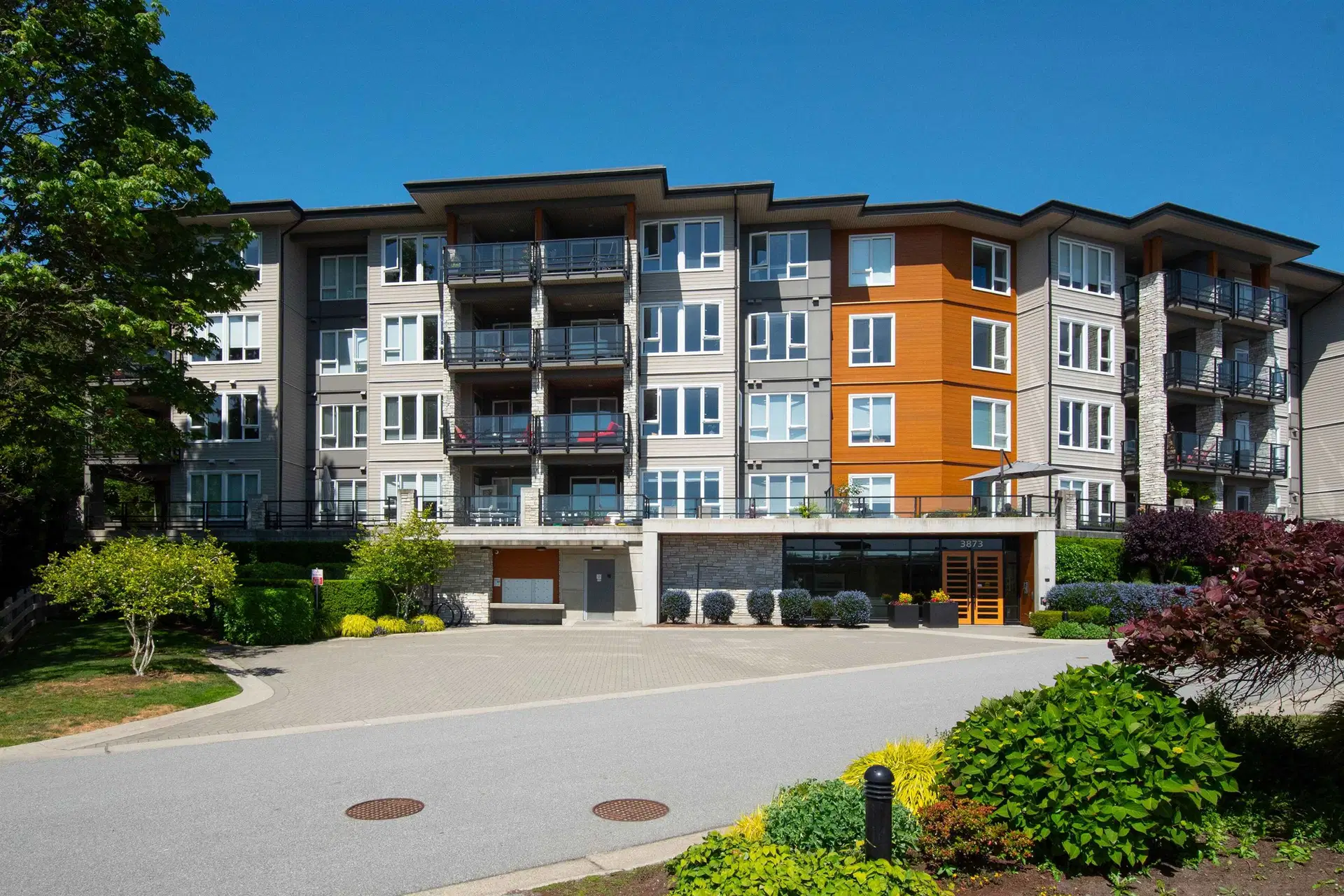 #306 – 3873 Cates Landing Way