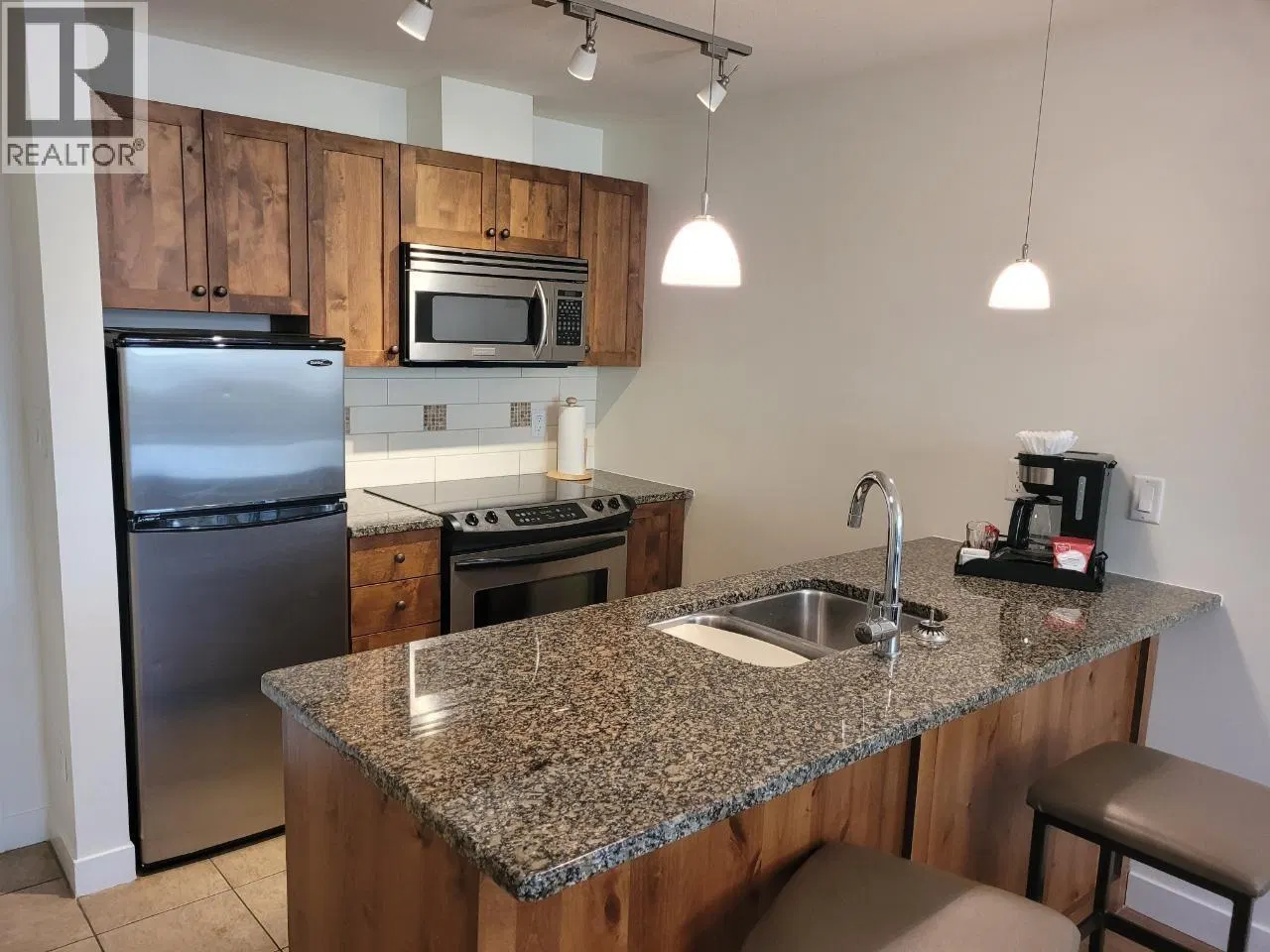 Photo 2 of 24 at #110 – 4200 Lakeshore Drive