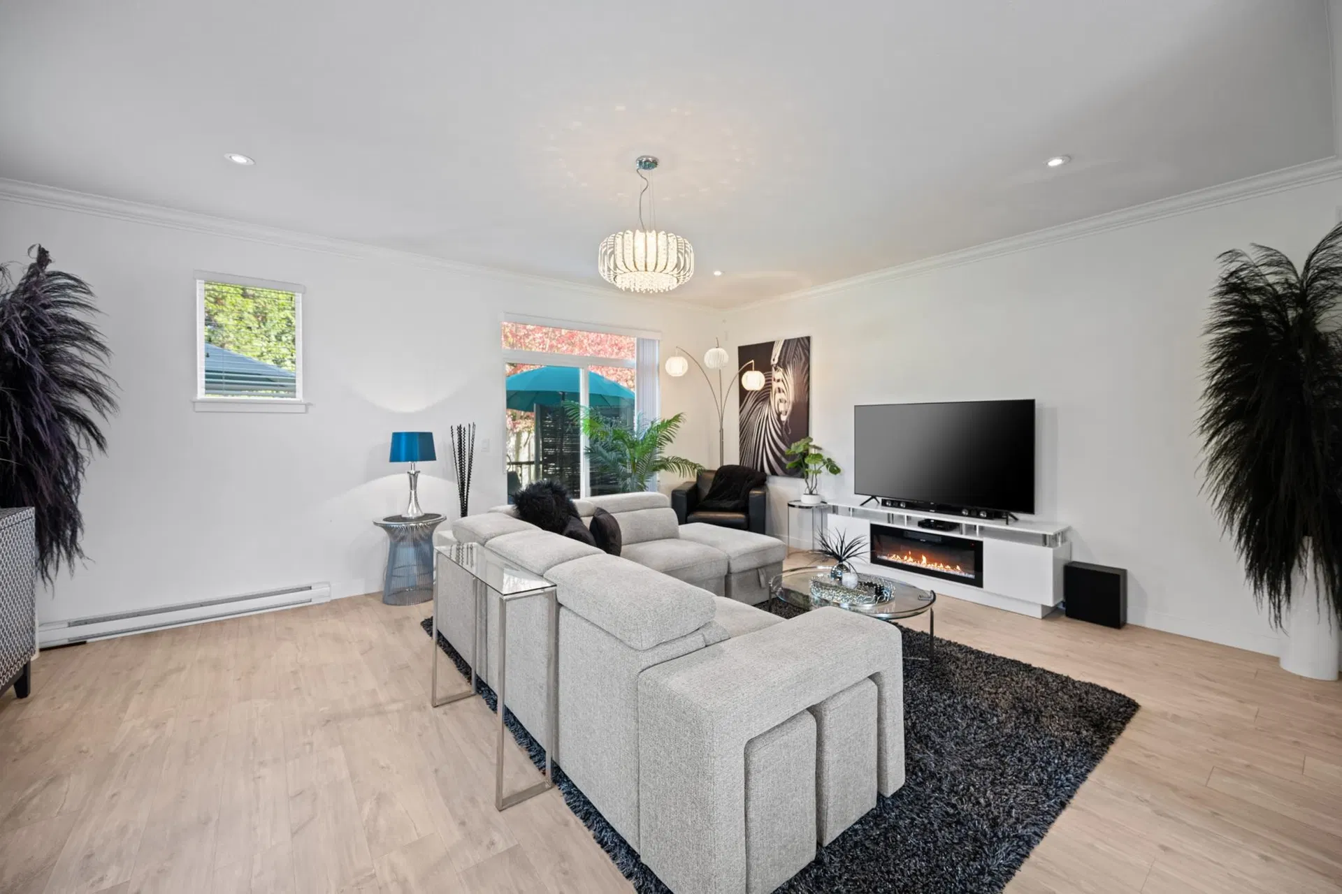 Photo 4 of 40 at #9 – 2550 156 Street