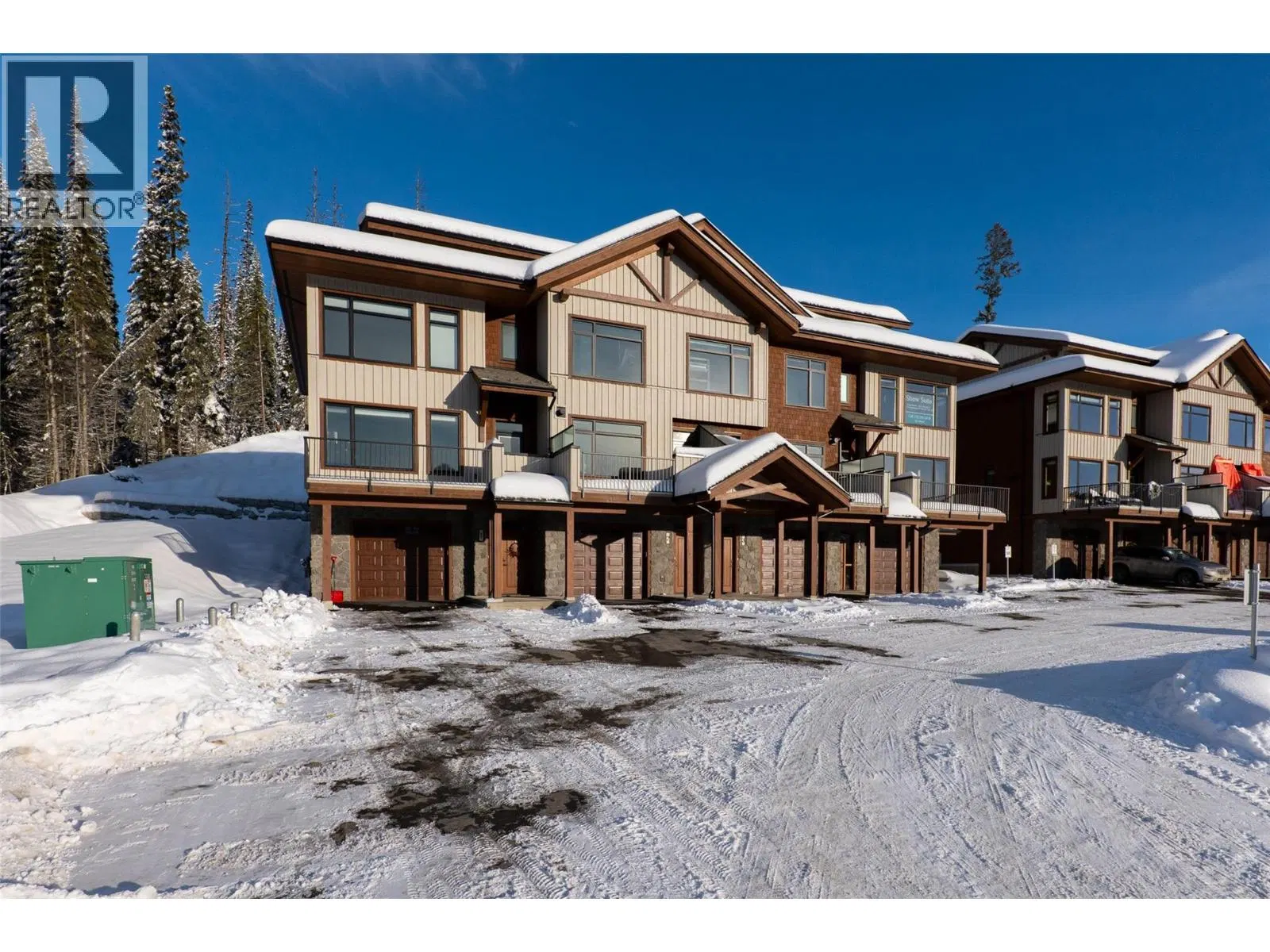 #6 – 7000 MCGILLIVRAY LAKE Drive