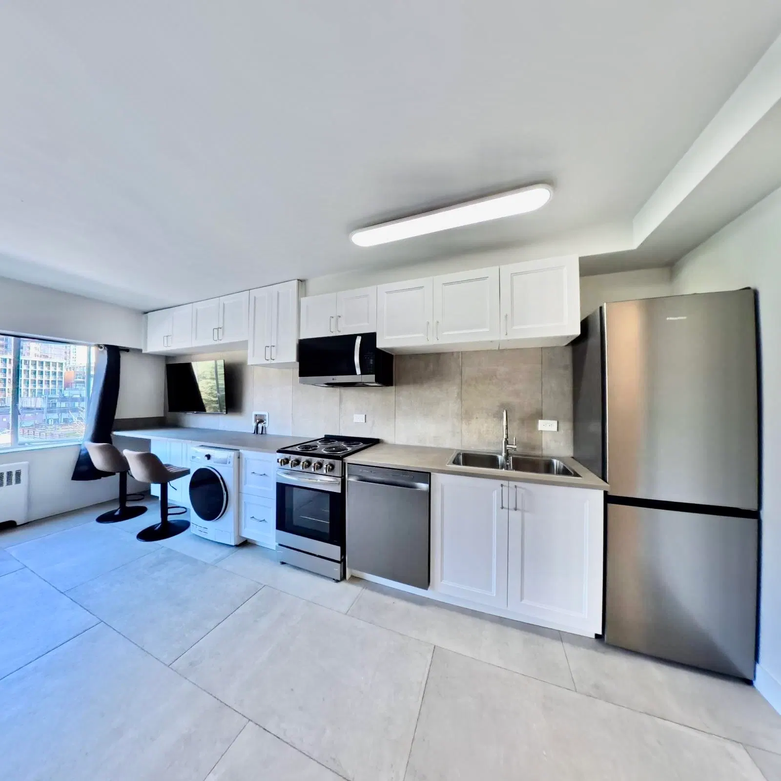 Photo 2 of 15 at #110 – 1540 Haro Street