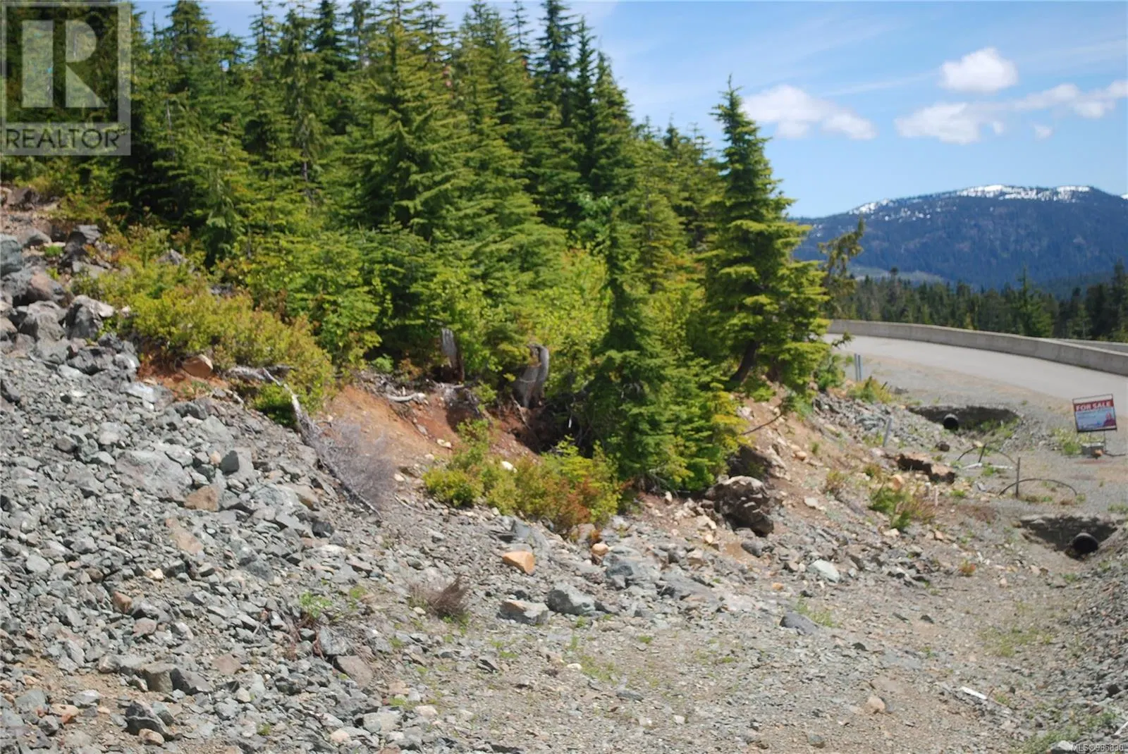 Photo 5 of 9 at 720 Arrowsmith Ridge
