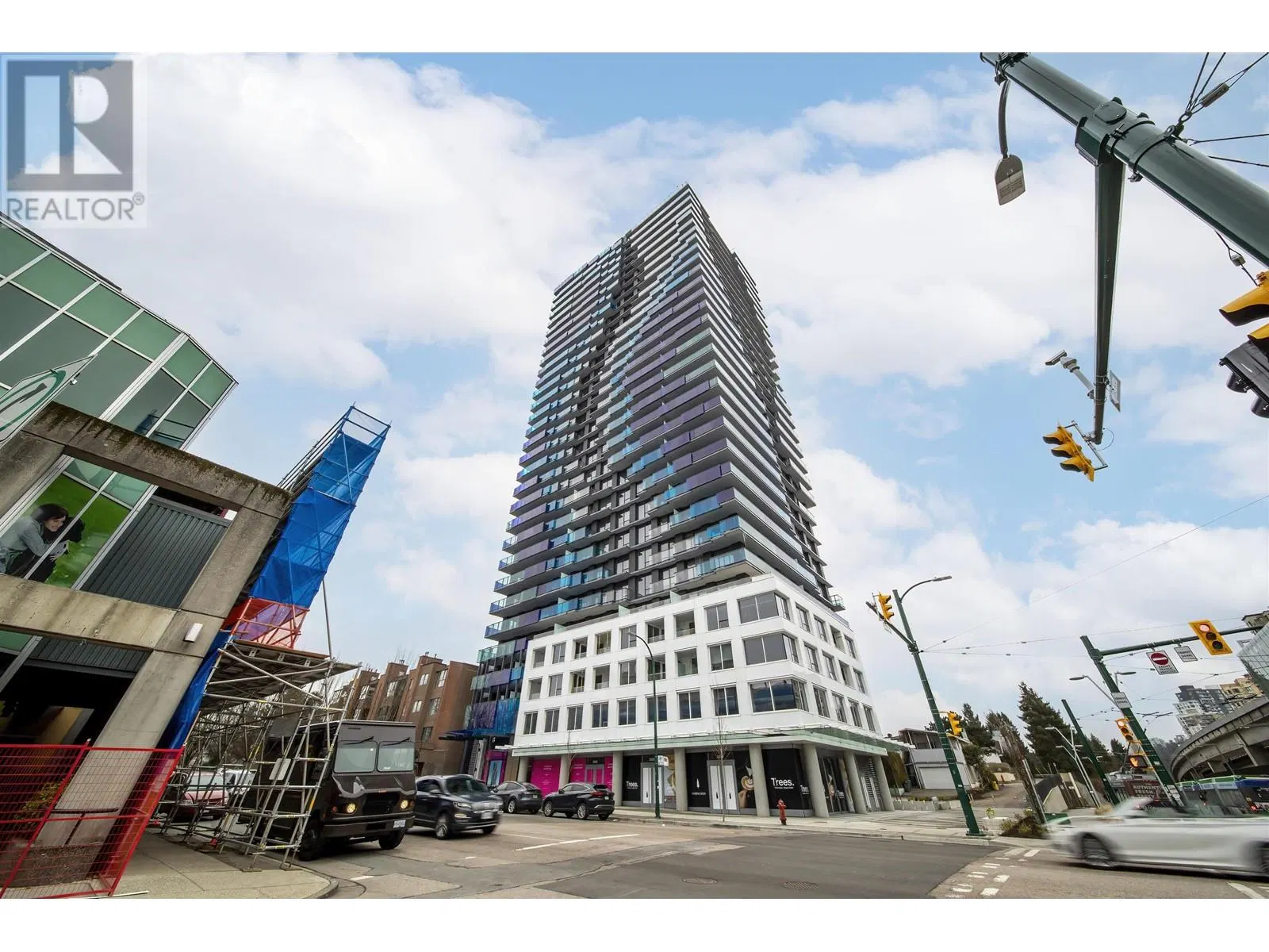 Photo 1 of 40 at #1009 – 5058 JOYCE Street