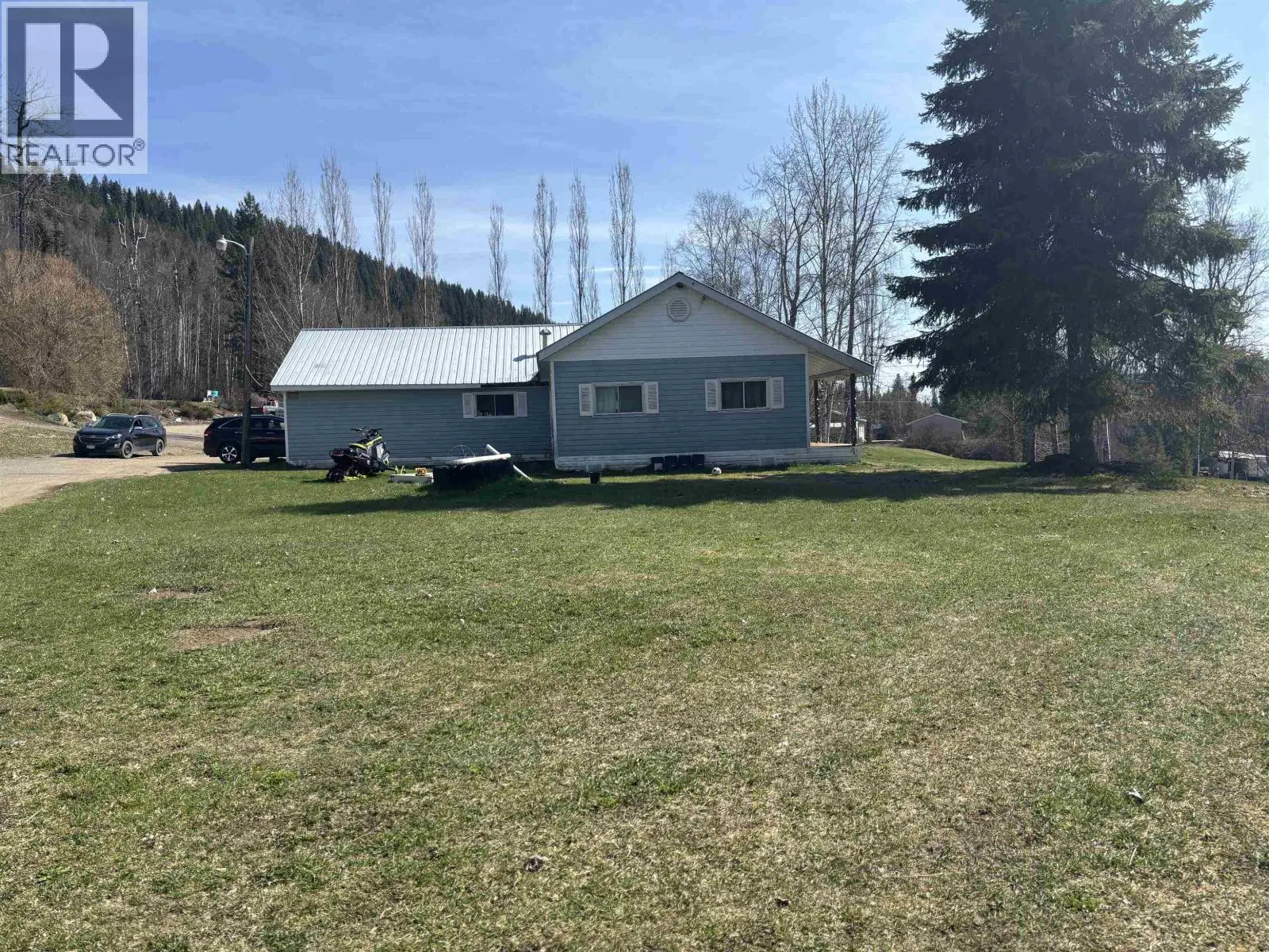 Photo 1 of 21 at 6162 CEDAR CREEK Road