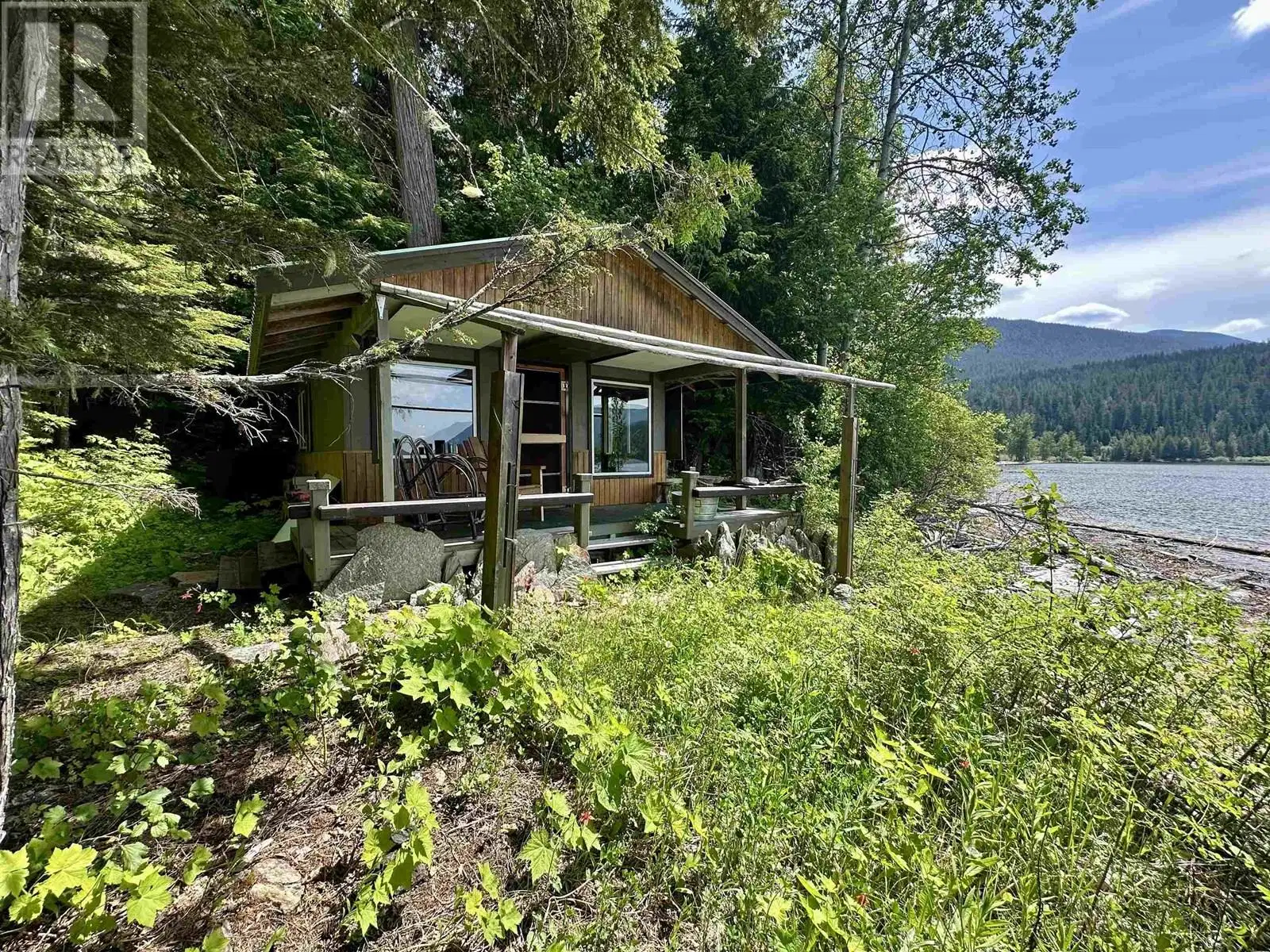 DL 5192 EAST ARM QUESNEL Lake