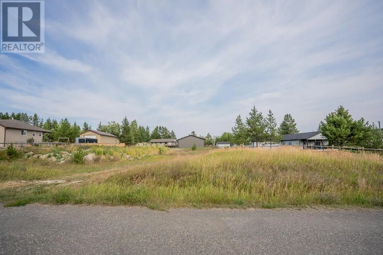 6506 GREY Crescent