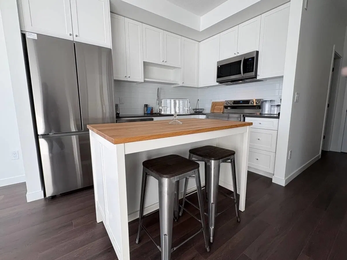 Photo 3 of 4 at #506 – 8509 158 Street