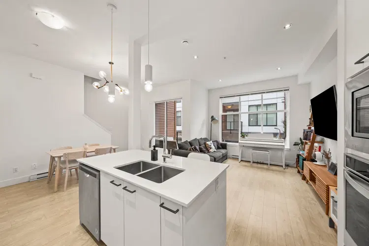 Photo 2 of 39 at #27 – 20849 78b Avenue