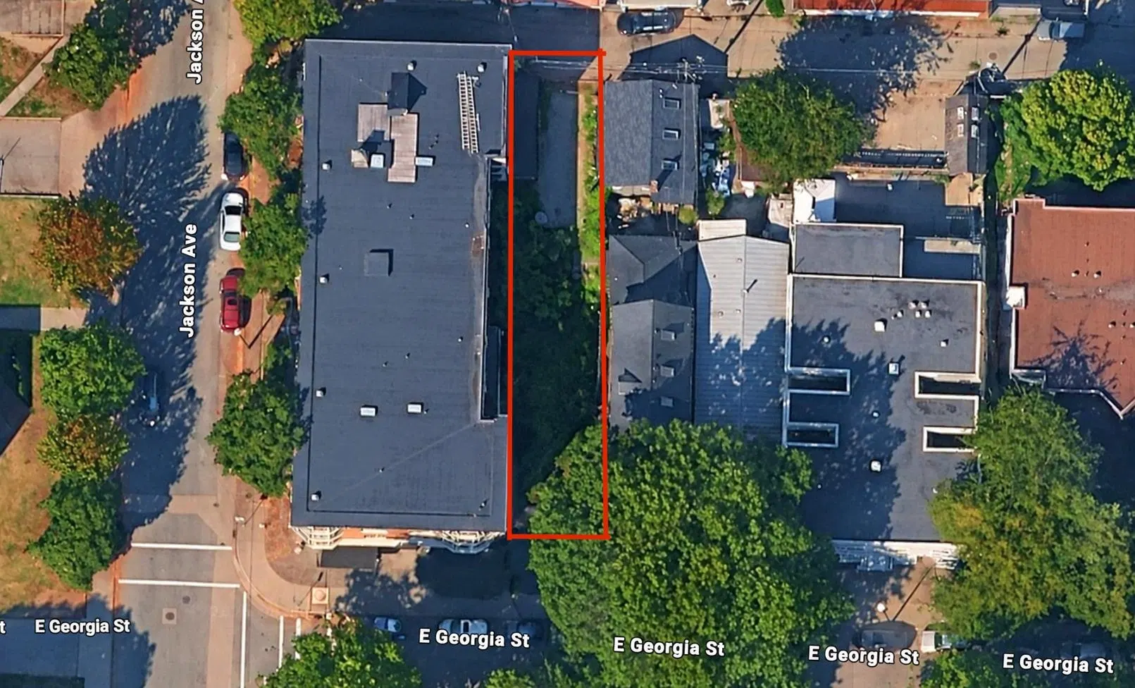 Photo 3 of 8 at 511 E Georgia Street
