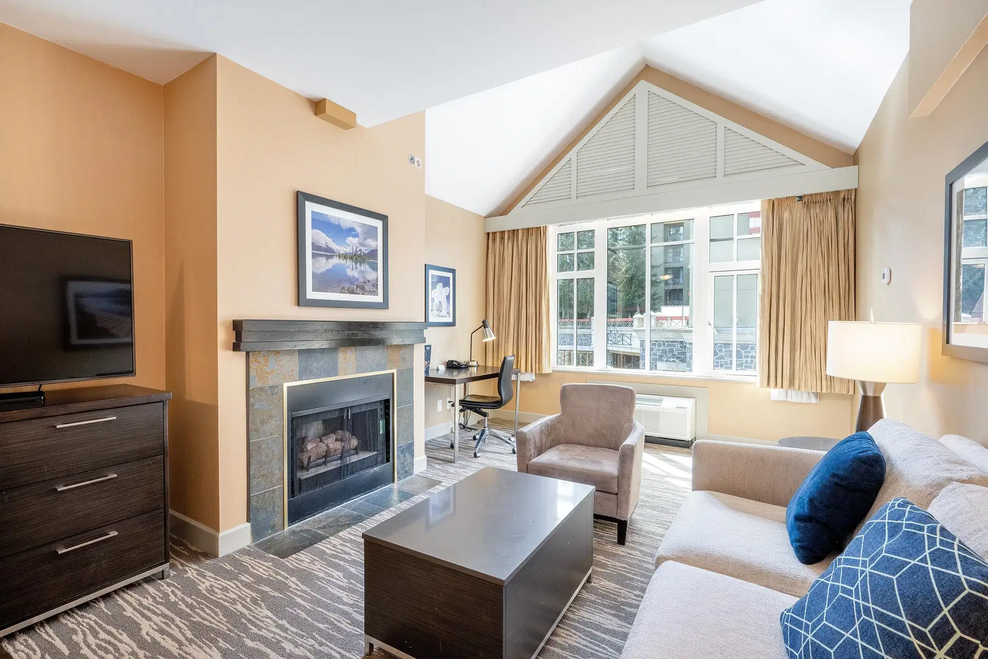 #560 – 4050 Whistler Way