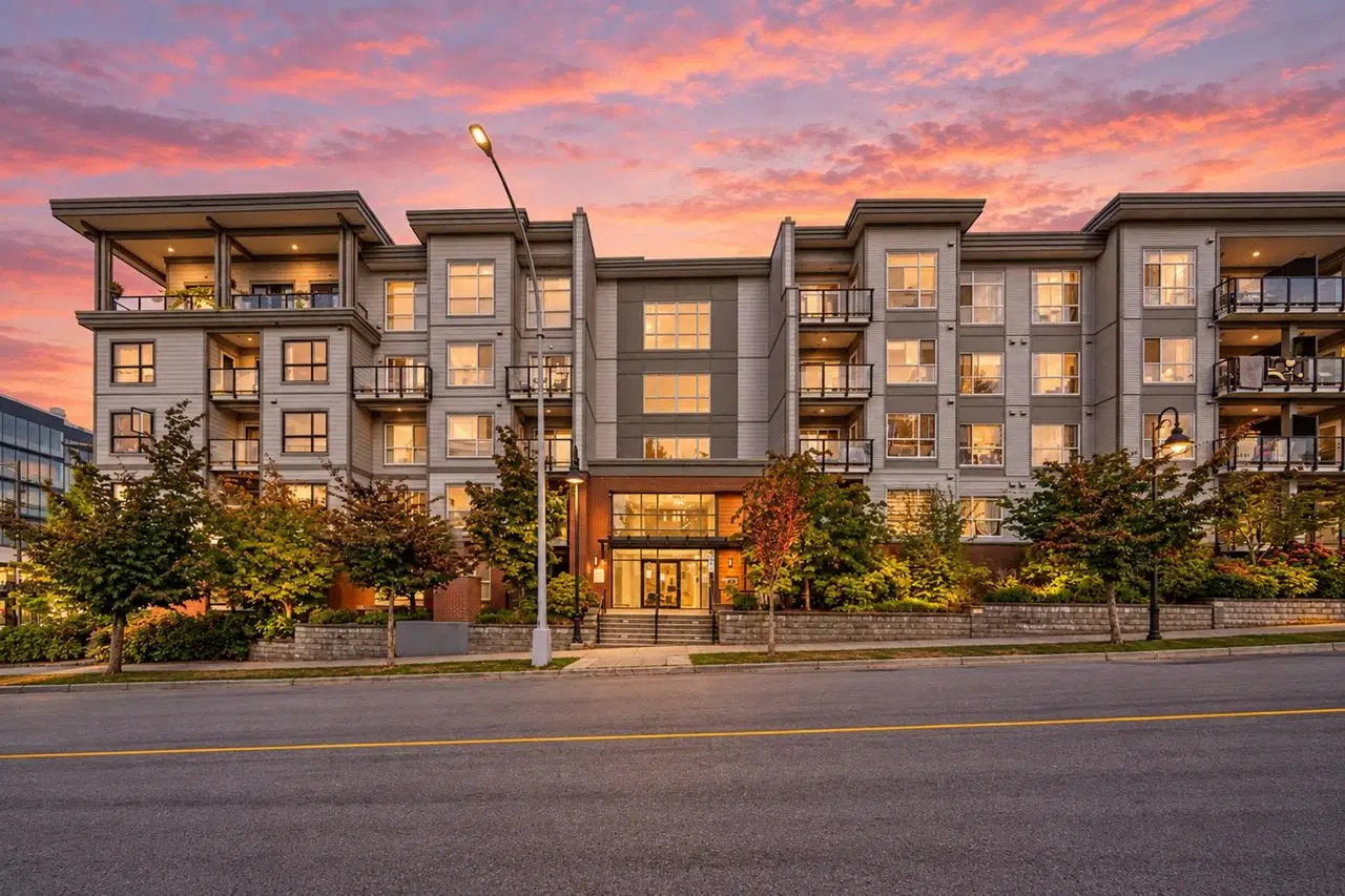 #422 – 13733 107a Avenue